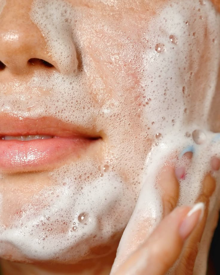 Aura – Jabón facial limpiador desmaquillante